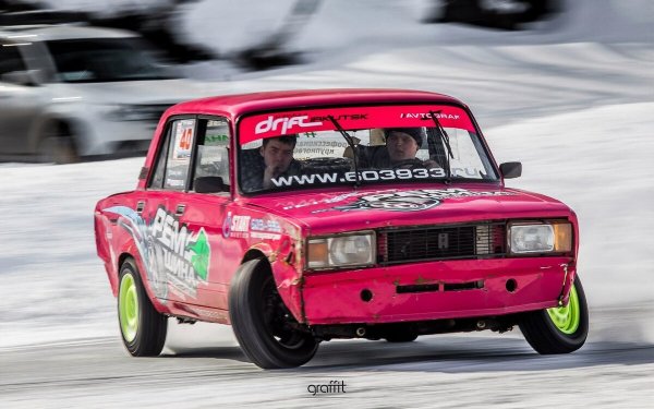 ВАЗ 2105 дрифтовая