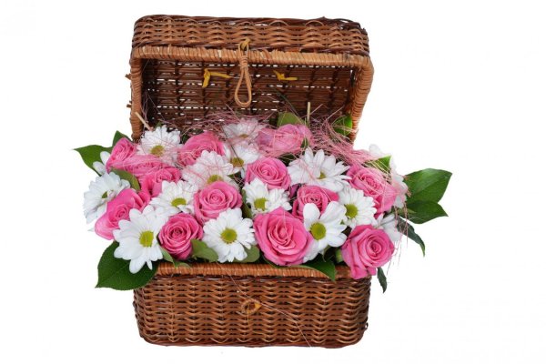 Букет роз в корзине