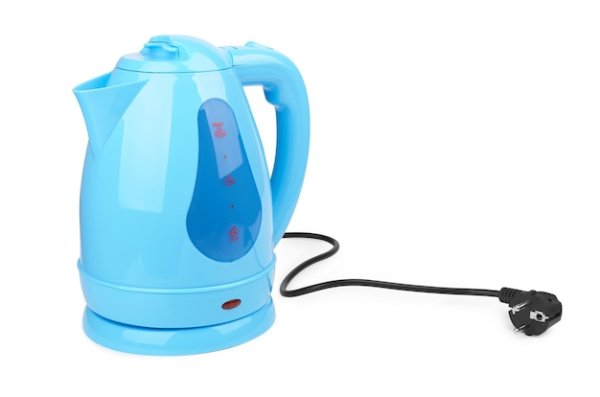 Электрочайник с проводом
