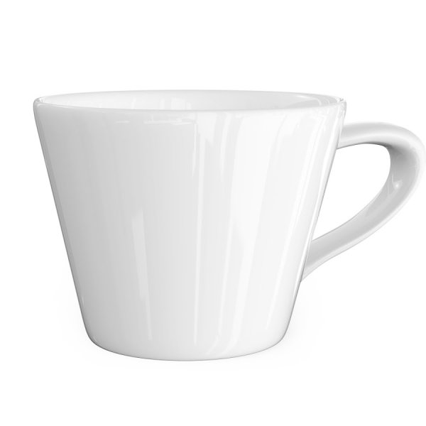 Белая чашка на белом фоне