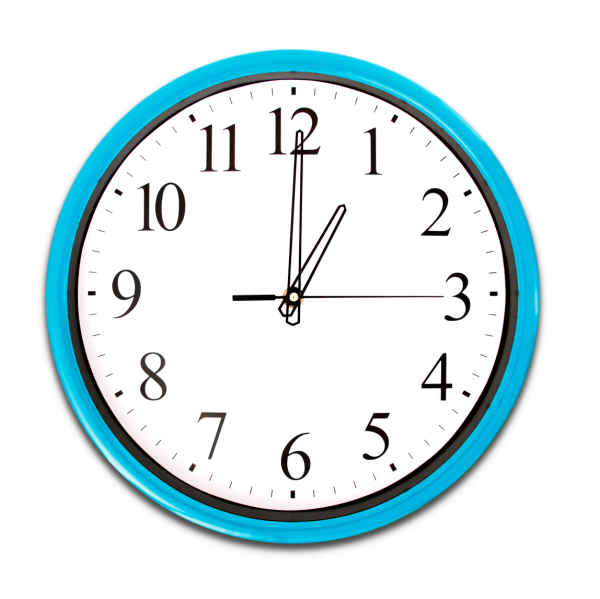 Часы на белом фоне