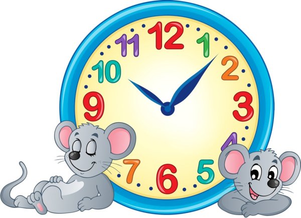 Циферблат детских часов на белом фоне