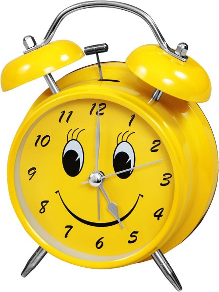 Будильник на белом фоне