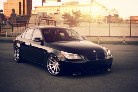 BMW m5 e60 черная