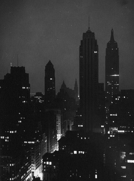 Эстетика чёрного цвета город