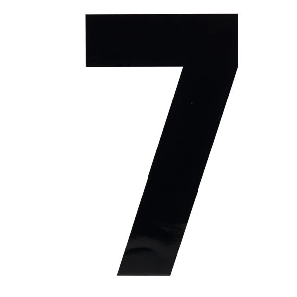 Белые цифры на черном фоне