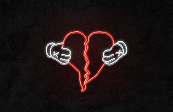 Разбитое сердце на черном фоне