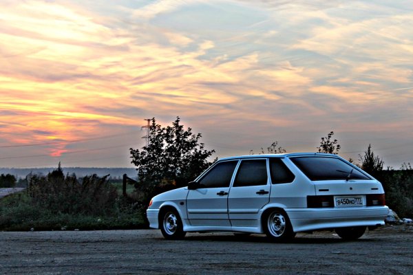 Машина четырка ВАЗ 2114