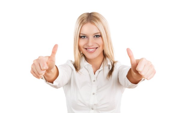 Блондинка палец вверх