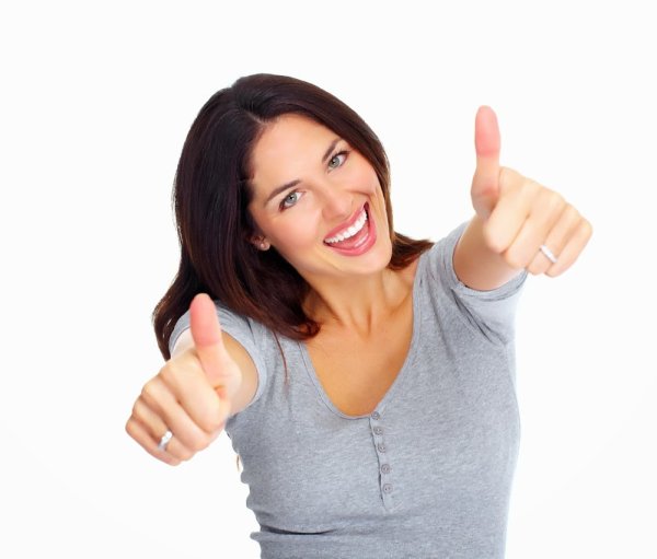 Девушка показывает класс