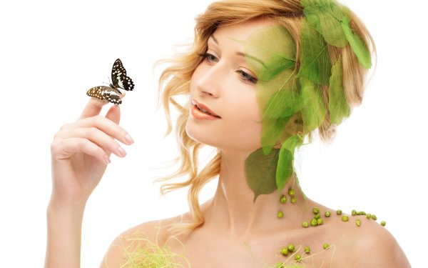 Девушка из бабочек