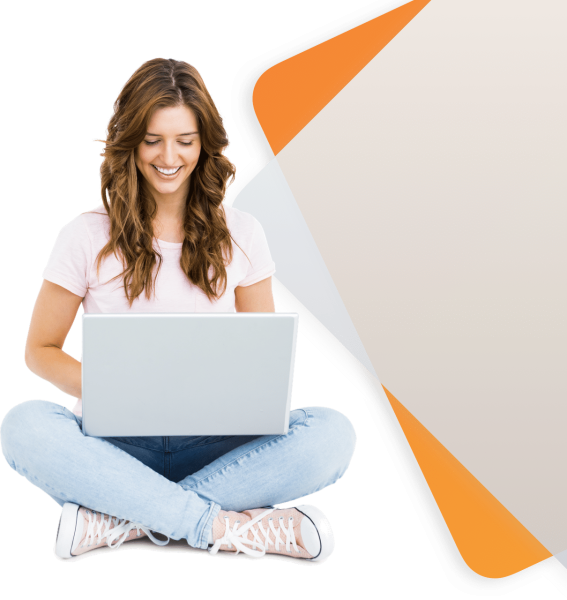 Девушка с ноутбуком