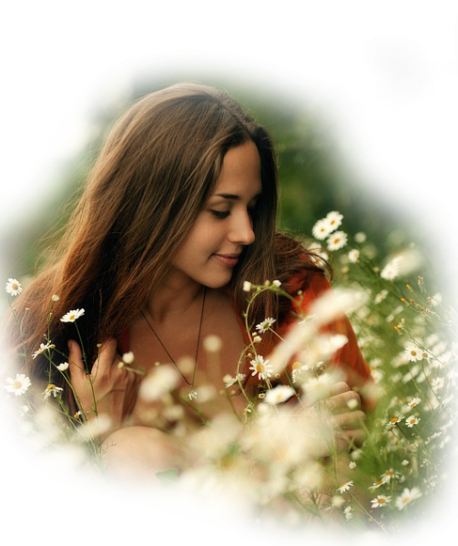 Девушка грустит лето