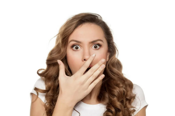 Девушка удивляется