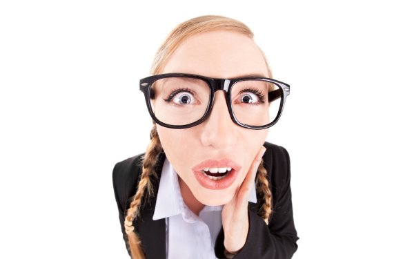 Удивленная девушка