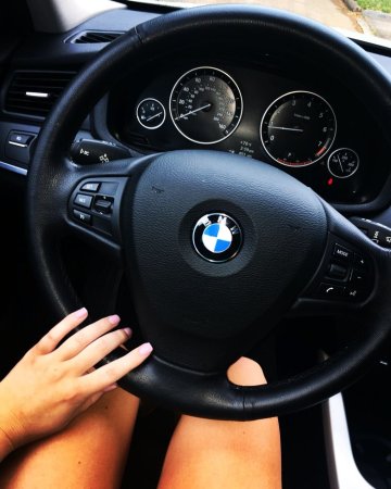 За рулем БМВ м5