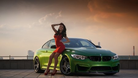 BMW m4 girl