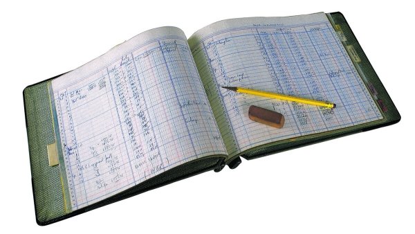 Школьный дневник на прозрачном фоне