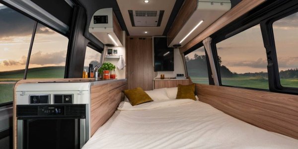 Автокемпер Hymer s820