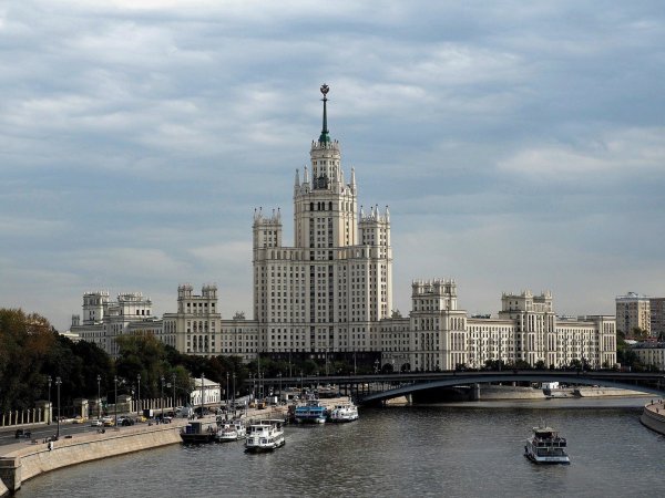 Дом на Котельнической набережной