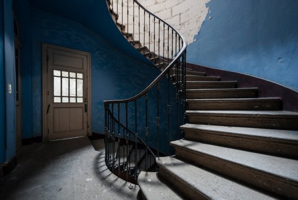 Лестница в подъезде