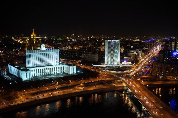 Дом правительства РФ И гостиница Украина