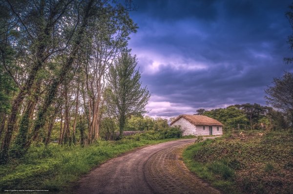 Домик у дороги