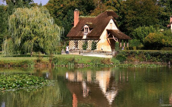 Деревня королевы Марии-Антуанетты Версаль