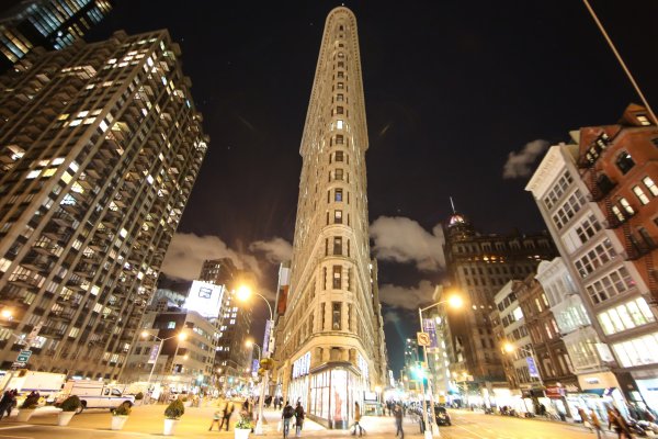 Флэтайрон-Билдинг Нью-Йорк