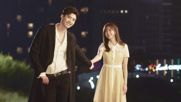 W между двух миров дорама