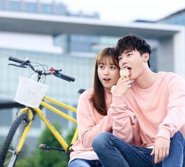 W меж двух миров