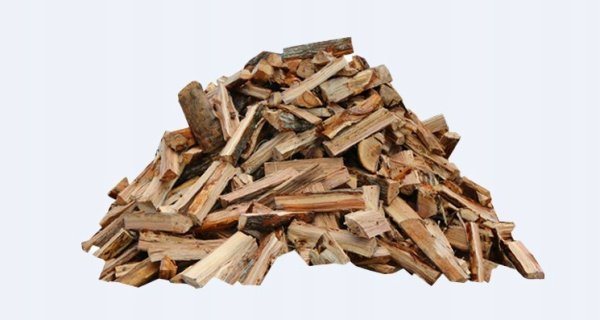 Кучка дров на белом фоне