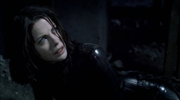 Кейт Бекинсейл другой мир 2003