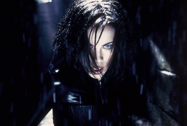 Кейт Бекинсейл другой мир 2