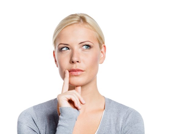 Задумчивая женщина