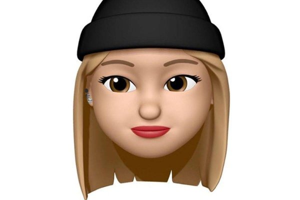 Смайлик девушка