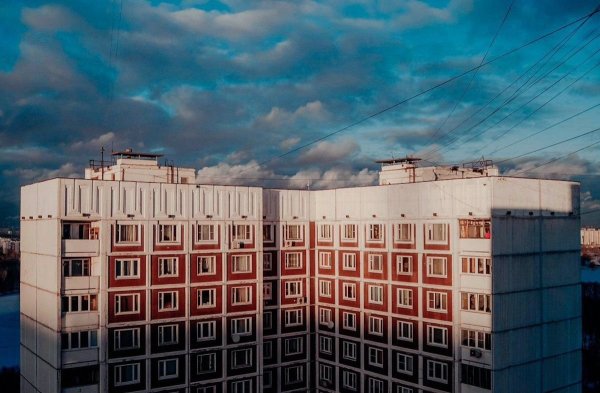 Панелька здание