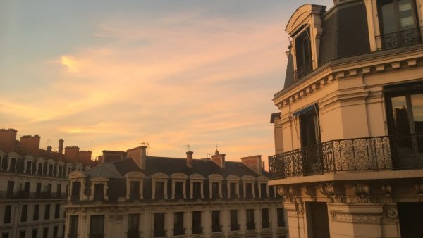 Эстетика зданий бежевых