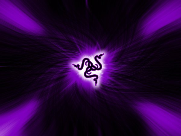 Фиолетовые игровые обои на телефон