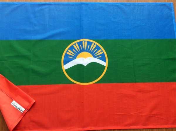 Флаг Карачаево-Черкесии Карачаево-Черкесской Республики