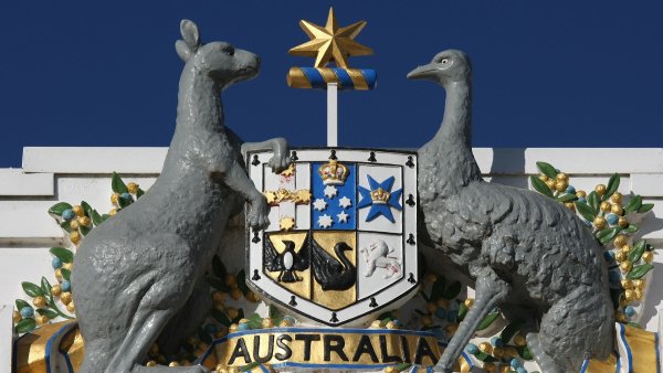 Кенгуру на гербе Австралии