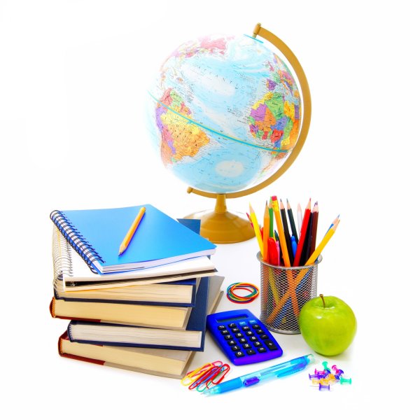 Глобус и школьные принадлежности на прозрачном фоне