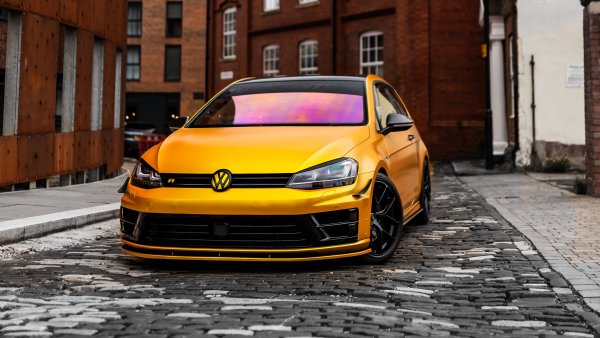Volkswagen Golf GTI 2021 Yellow