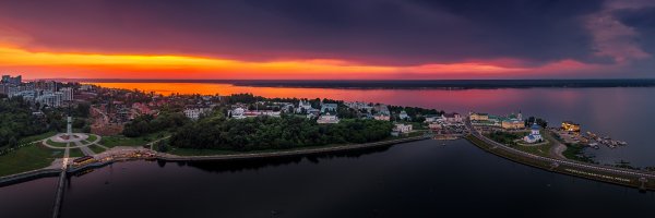 Город Чебоксары видом на Волгу