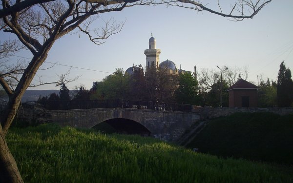 Мост Феодосия