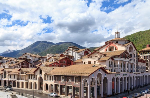 Горки Плаза красная Поляна