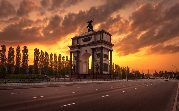 Мемориальный комплекс Курская дуга Триумфальная арка