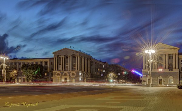 Красная площадь Курск ночь