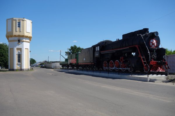 Памятник бронепоезд-паровоз Мценск