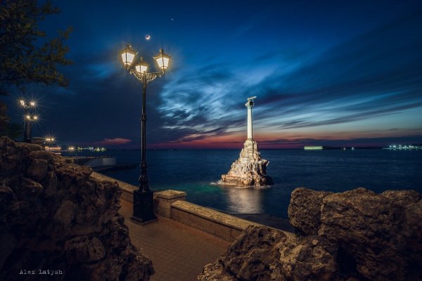 Севастополь памятник затопленным кораблям закат